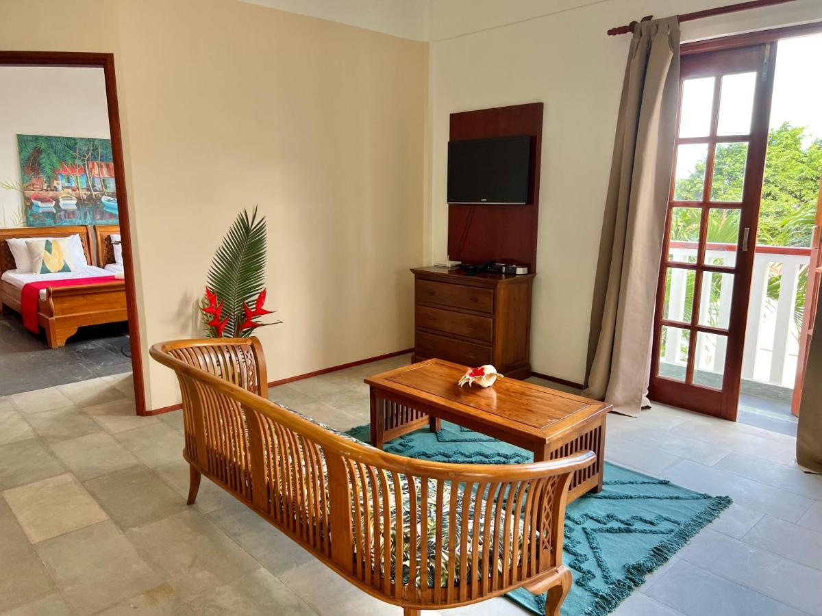 Hilltop Boutique 3*